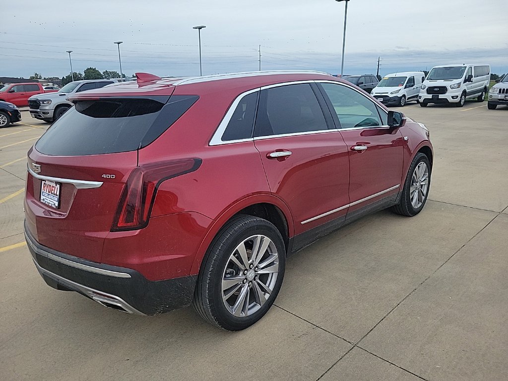 Used 2024 Cadillac XT5 Premium Luxury w/ Platinum Package AWD/4WD image 3