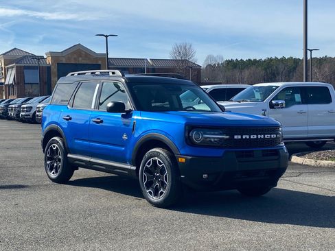 New 2026 Ford Bronco Sport Outer Banks AWD/4WD image 2