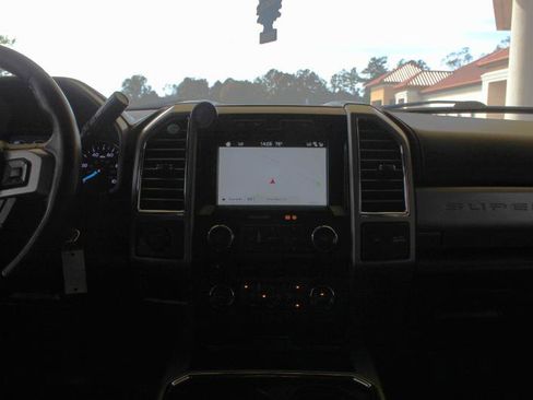 Used 2017 Ford F250 Lariat w/ Lariat Value Package image 35