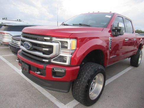 Used 2022 Ford F250 Platinum AWD/4WD image 3