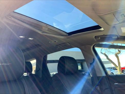 Used 2021 Buick Enclave Avenir w/ Avenir Technology Package image 13