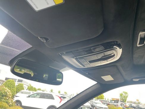 Used 2021 Hyundai Palisade Calligraphy image 22