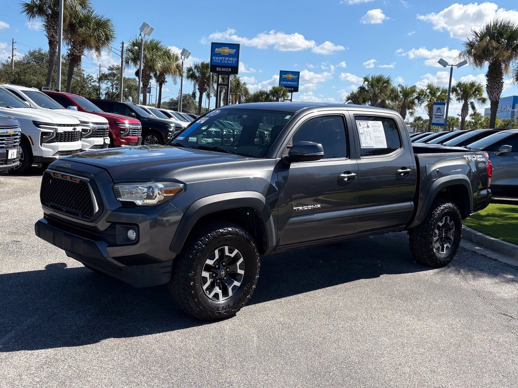 Used 2017 Toyota Tacoma TRD Off-Road RWD image 1