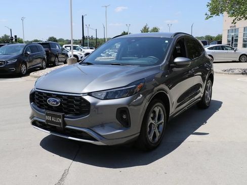 Used 2024 Ford Escape ST-Line Select w/ Tech Pack #2 AWD/4WD image 3