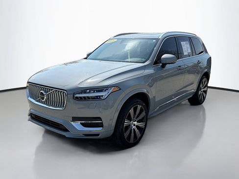 Used 2025 Volvo XC90 T8 Plus w/ Protection Package Premier AWD/4WD image 3