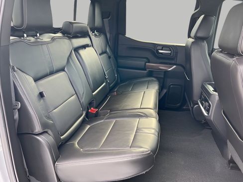 Used 2019 Chevrolet Silverado 1500 High Country w/ Technology Package image 33