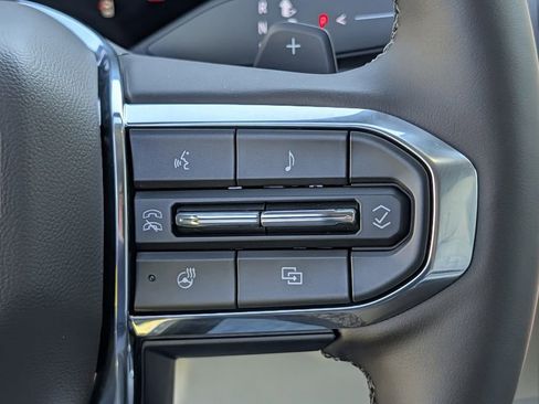 New 2026 GMC Terrain Denali w/ LPO, Floor Liner Package AWD/4WD image 18