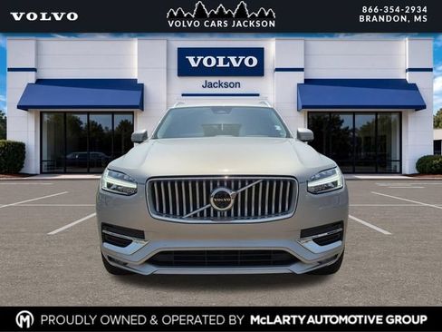 Used 2024 Volvo XC90 B5 Plus w/ Protection Package Premier AWD/4WD image 2