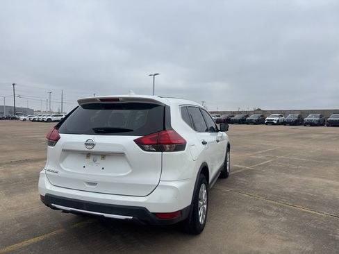 Used 2017 Nissan Rogue S image 13