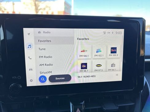 Used 2023 Toyota Corolla SE image 11