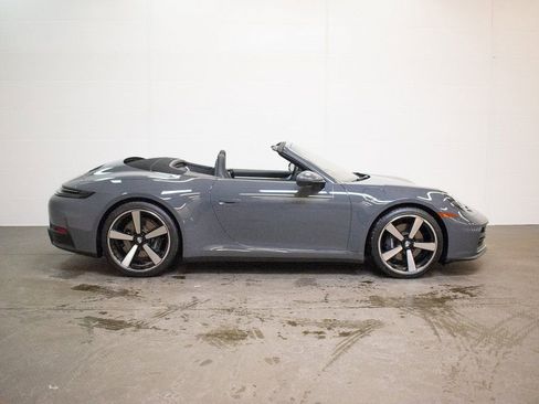 New 2026 Porsche 911 Carrera image 9