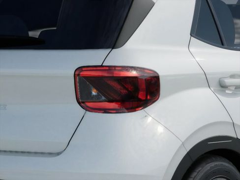 New 2026 Hyundai Venue SEL FWD image 10