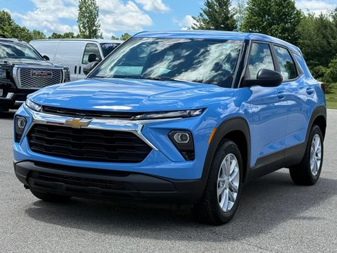 Certified 2024 Chevrolet TrailBlazer LS FWD image 38