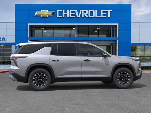 New 2026 Chevrolet Traverse Z71 w/ Enhanced Driving Package AWD/4WD image 5