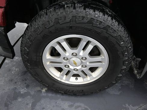 Used 2011 Chevrolet Colorado LT image 31