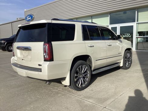 Used 2015 GMC Yukon Denali w/ Touring Package image 3
