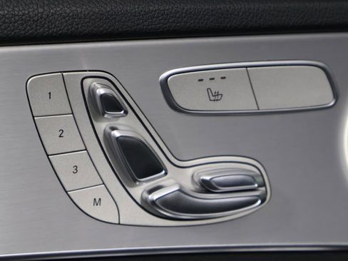 Used 2018 Mercedes-Benz C 300 4MATIC Sedan image 26