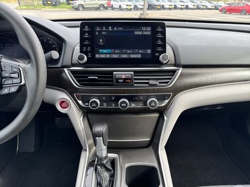 Used 2020 Honda Accord EX image 19