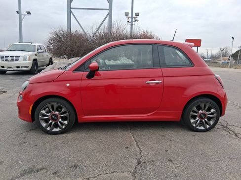 Used 2017 FIAT 500 Pop w/ Sport Appearance Package image 4