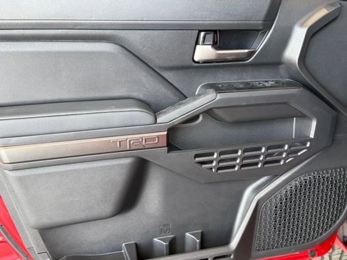 New 2025 Toyota Tacoma TRD Off-Road image 15