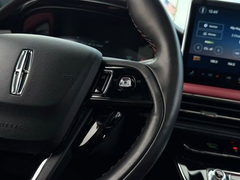 Used 2025 Lincoln Corsair Grand Touring w/ Towing Package image 10
