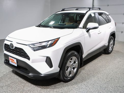 Used 2024 Toyota RAV4 XLE w/ Convenience Package FWD image 33