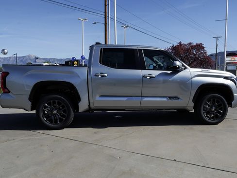 New 2026 Toyota Tundra Platinum w/ Tow Tech Package AWD/4WD image 9