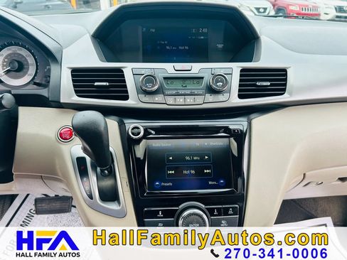 Used 2017 Honda Odyssey EX-L image 32