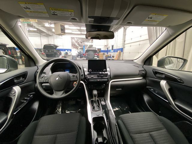 Used 2023 Mitsubishi Eclipse Cross LE AWD/4WD image 27