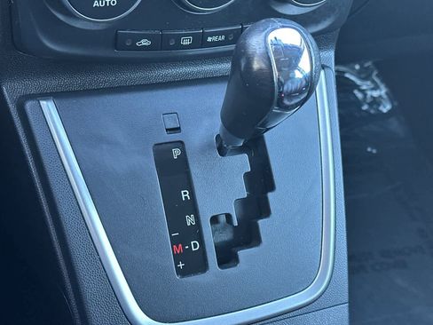 Used 2012 MAZDA MAZDA5 Grand Touring image 23