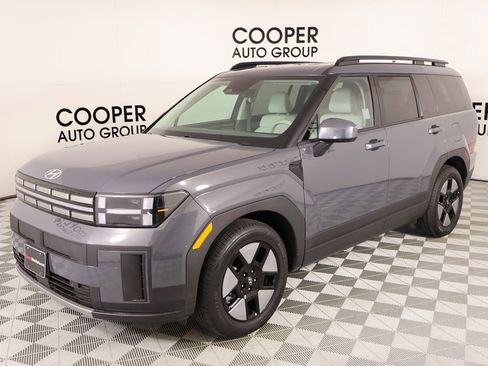 Used 2025 Hyundai Santa Fe SEL image 9