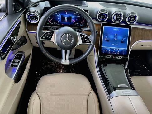 Used 2022 Mercedes-Benz C 300 4MATIC Sedan image 24