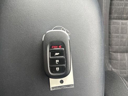 Used 2023 Honda HR-V LX image 38
