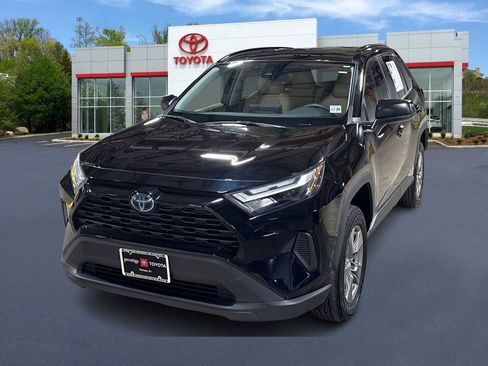 Certified 2024 Toyota RAV4 LE AWD/4WD image 1