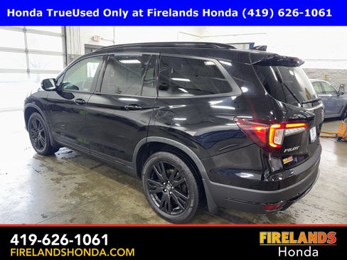Certified 2020 Honda Pilot Black Edition image 3