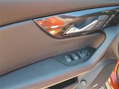 Used 2021 Chevrolet Blazer RS w/ Enhanced Convenience Package image 12