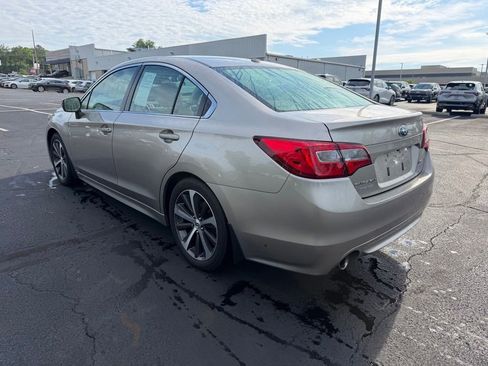 Used 2015 Subaru Legacy 2.5i Limited AWD/4WD image 9