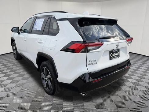 Used 2025 Toyota RAV4 SE AWD/4WD image 7