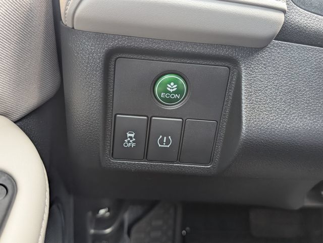 Used 2018 Honda HR-V EX image 26