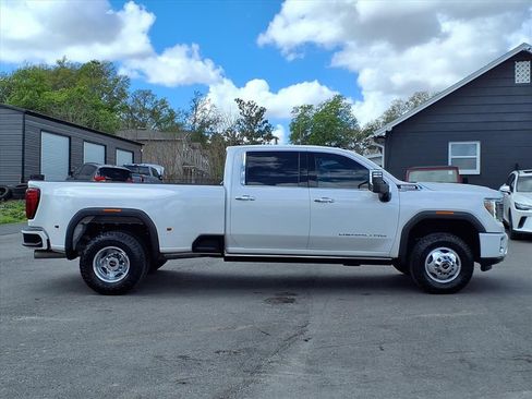 Used 2023 GMC Sierra 3500 Denali w/ Denali Ultimate Package image 8