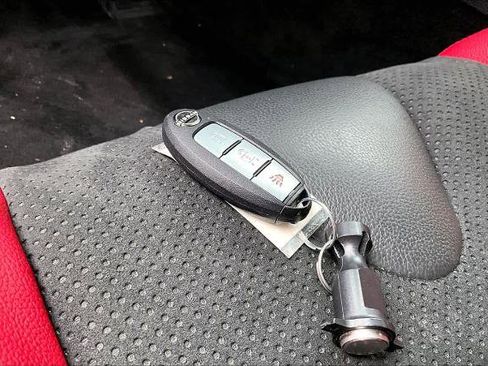 Used 2024 Nissan Z Performance w/ Floor Mat Package RWD image 14