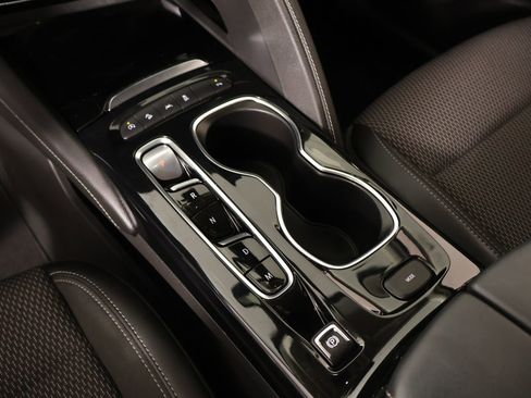 Used 2023 Buick Envision Preferred image 8