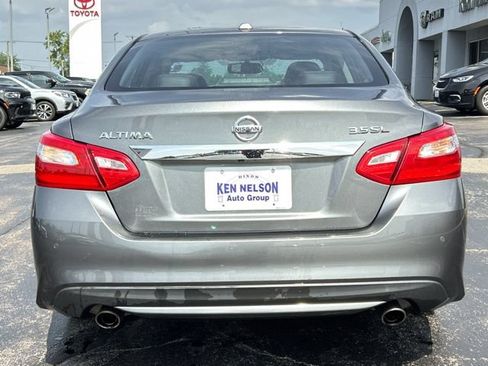 Used 2017 Nissan Altima 3.5 SL FWD image 4