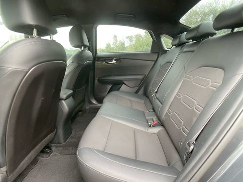 Used 2021 Kia Forte GT-Line FWD image 21