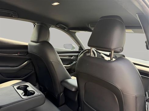 Used 2019 MAZDA MAZDA3 Hatchback w/ Preferred Package FWD image 36