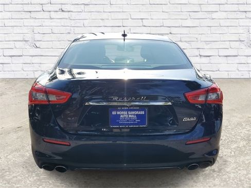 Used 2019 Maserati Ghibli GranLusso image 2