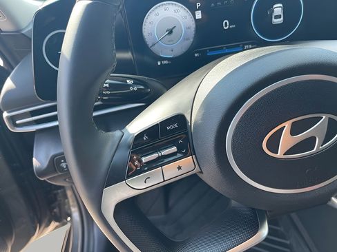 Used 2024 Hyundai Elantra Limited image 14