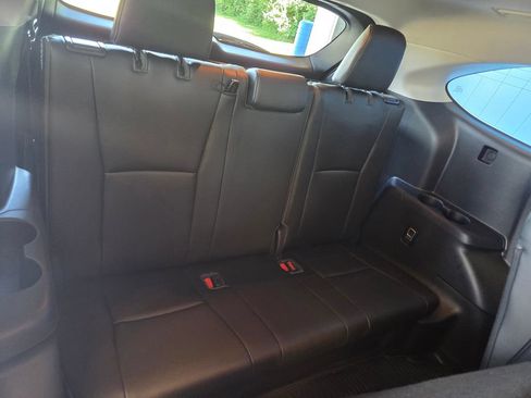 Used 2020 Toyota Highlander XLE AWD/4WD image 30