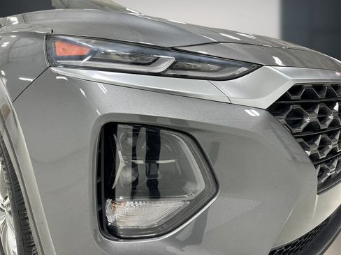 Used 2019 Hyundai Santa Fe Limited FWD image 11