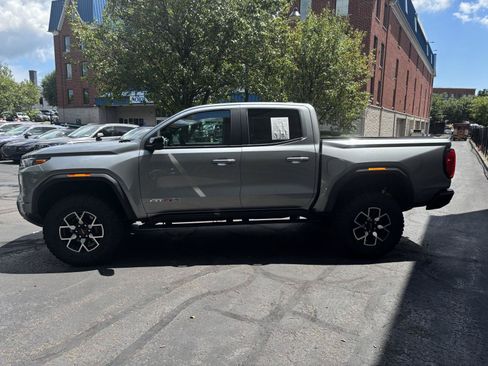 Used 2024 GMC Canyon AT4X AWD/4WD image 3